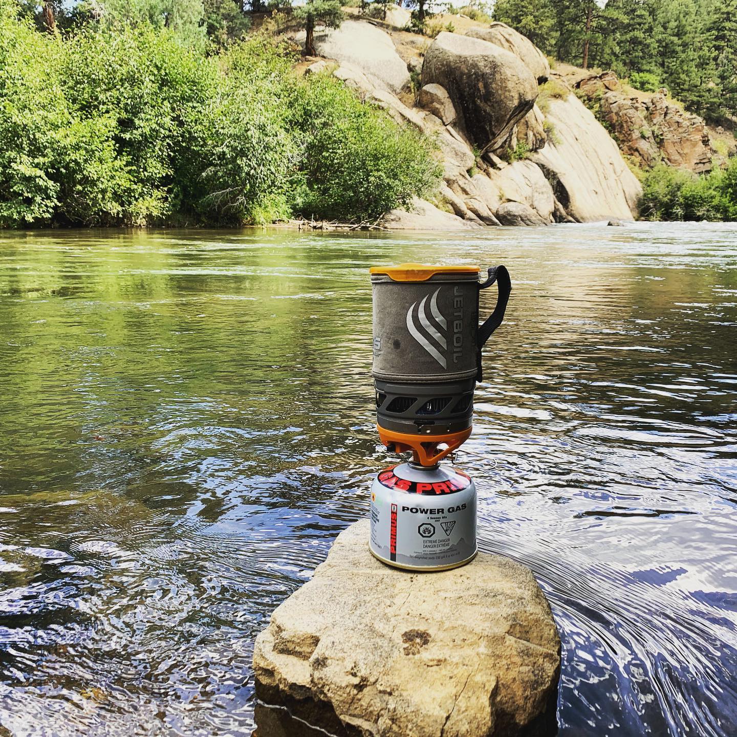 EXTREEEME @jetboil — making some lunch without a lot of riverbank to play with.