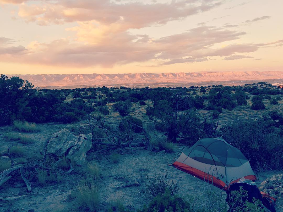 Pretty ridiculous campsite y’all. #colorado #camping #backpacking #coloradonationalmonument #nationalmonument