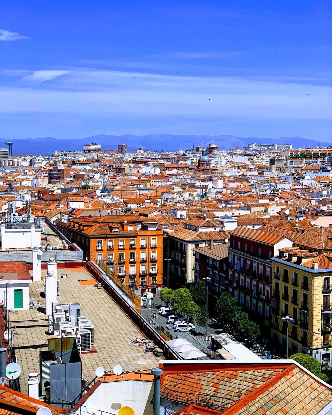 Capped off a pretty epic trip today with riding, eating, drinking; with friends in a beautiful Madrid.